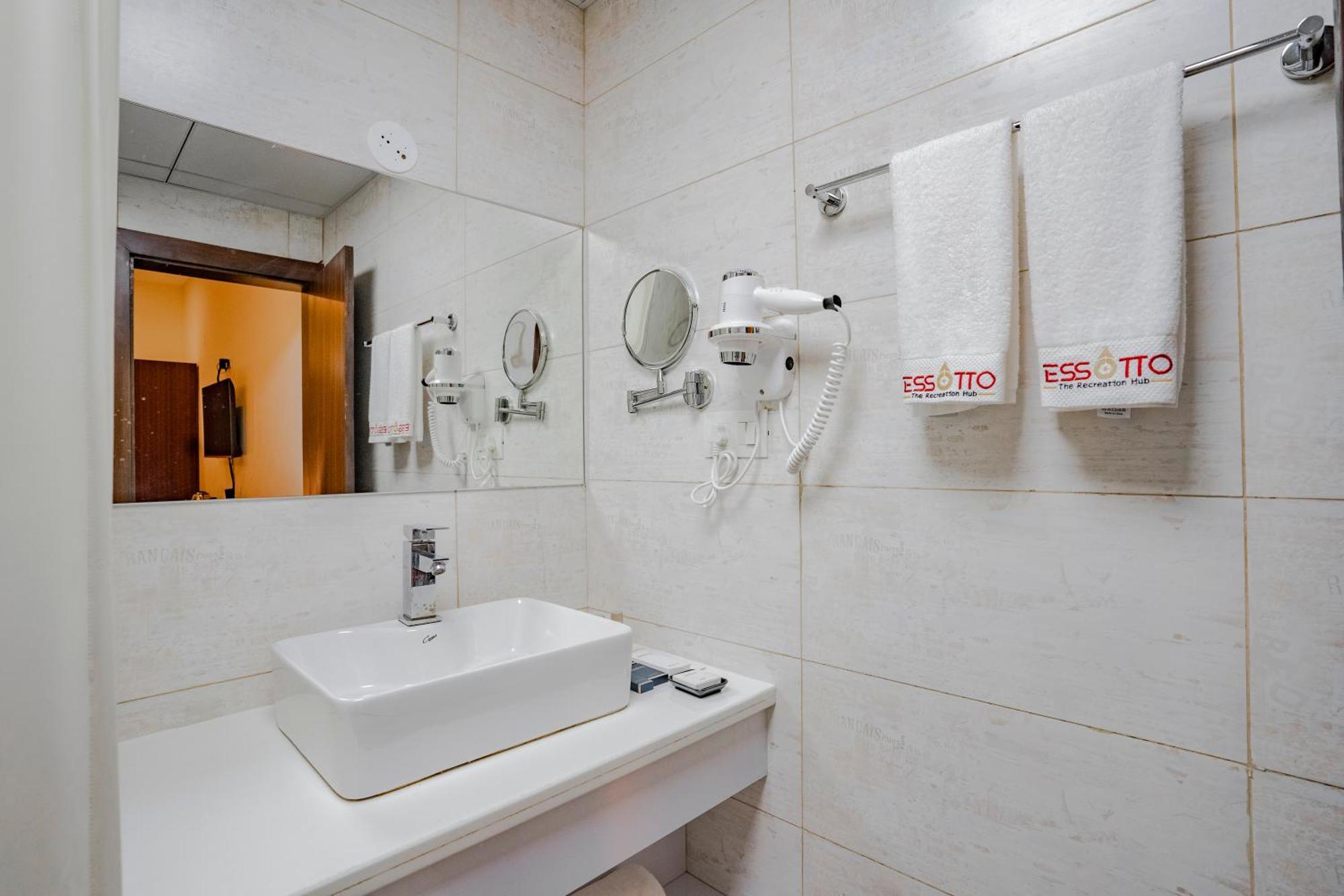 Hotel Essotto Recreation Hub Bengalúr Pokoj fotografie